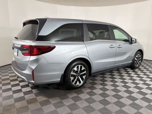 New 2026 Honda Odyssey EX-L image 8