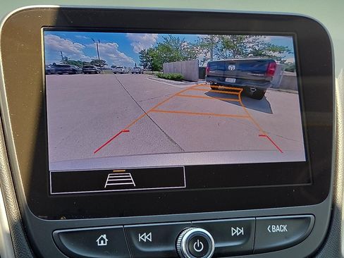 Used 2024 Chevrolet Malibu LT FWD image 16