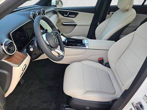 Used 2026 Mercedes-Benz GLC 300 image 14