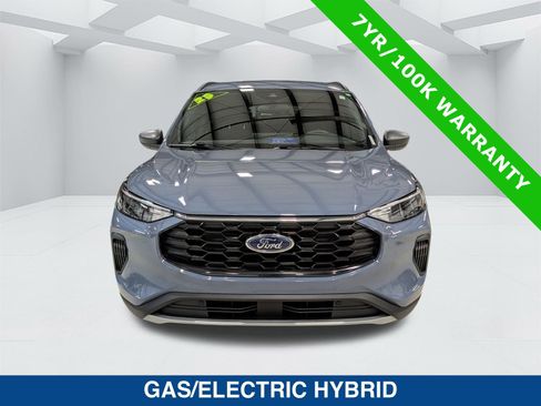 Certified 2025 Ford Escape ST-Line w/ Equipment Group 301A image 8