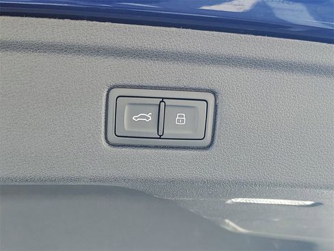 Used 2022 Audi A5 2.0T Premium w/ Convenience Package image 12