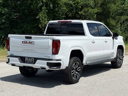New 2026 GMC Sierra 1500 AT4 w/ AT4 Premium Package AWD/4WD image 14