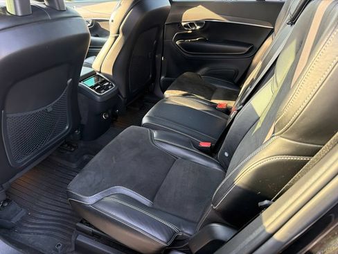 Used 2018 Volvo XC90 T6 R-Design w/ Convenience Package AWD/4WD image 8
