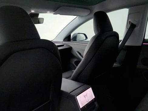 Used 2025 Tesla Model 3 Long Range RWD image 43