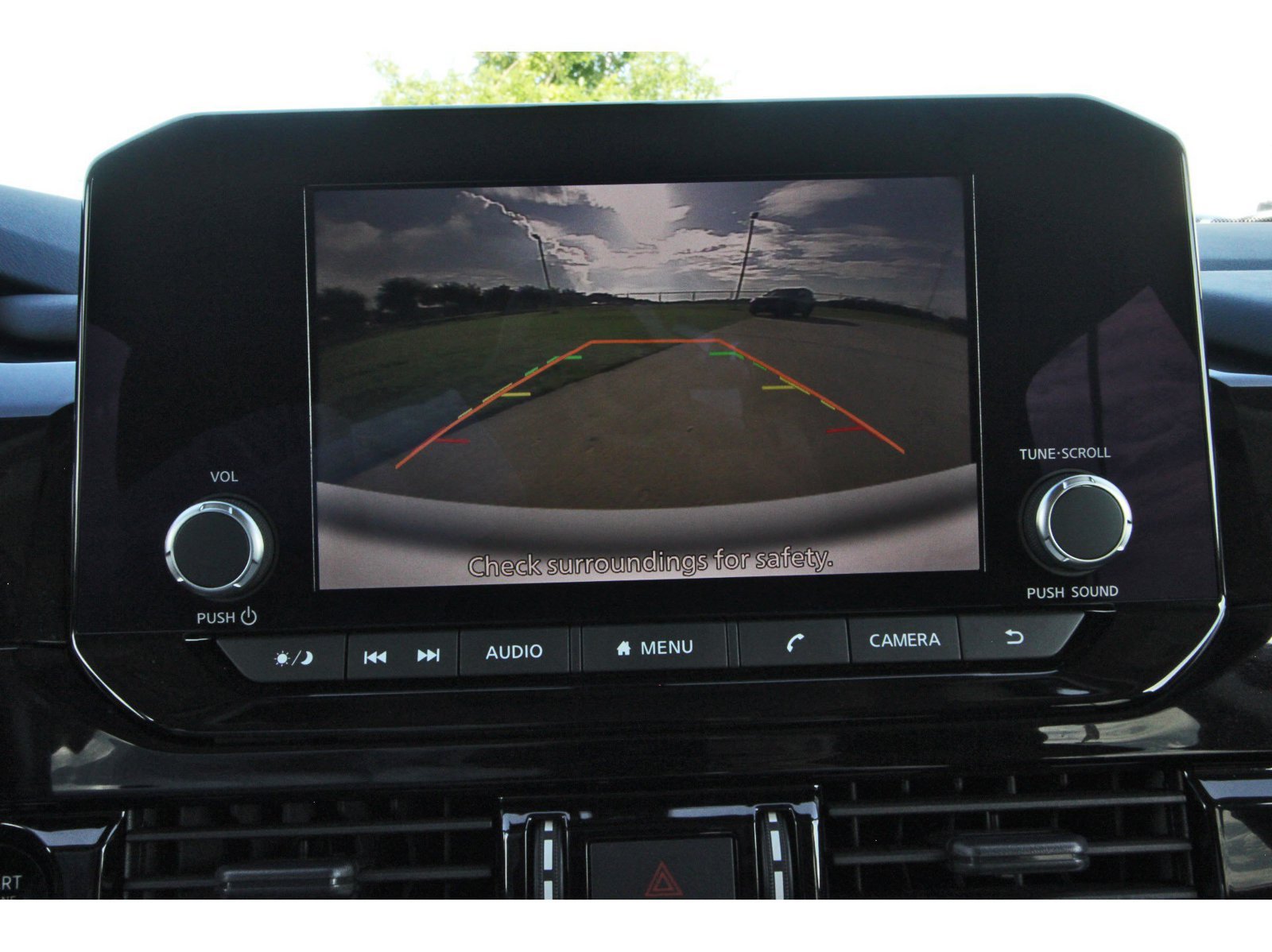 Certified 2025 Nissan Pathfinder SV FWD image 25