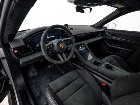 Certified 2023 Porsche Taycan GTS AWD/4WD image 4