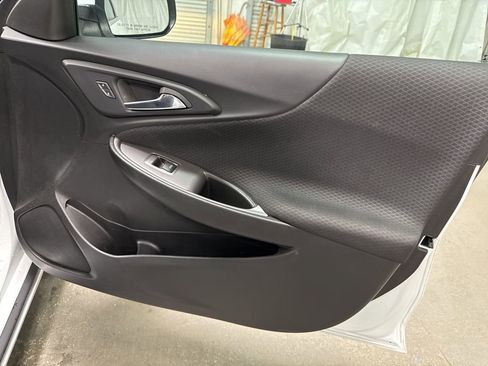 Used 2023 Chevrolet Malibu LT image 10