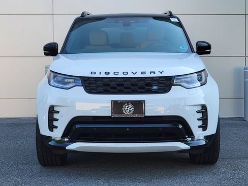 Used 2025 Land Rover Discovery Dynamic SE AWD/4WD image 13