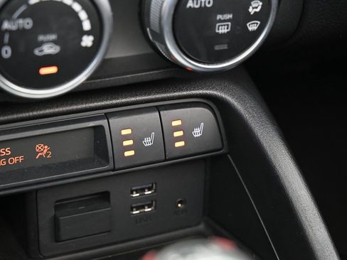 Used 2018 MAZDA MX-5 Miata RF Grand Touring image 28