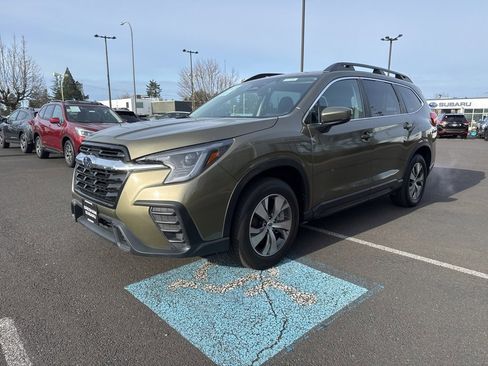 Certified 2024 Subaru Ascent Premium w/ Convenience Package image 3
