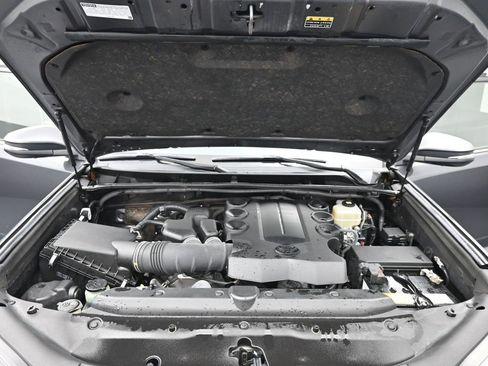 Used 2022 Toyota 4Runner Limited image 26