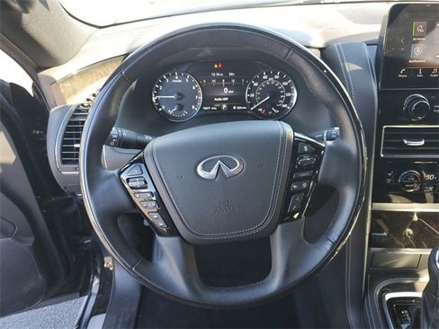 Used 2024 INFINITI QX80 Sensory image 16