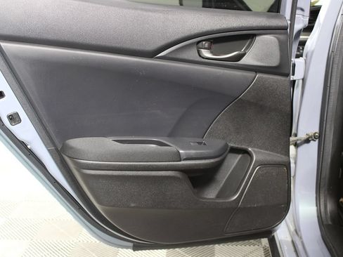 Used 2018 Honda Civic Sport image 22