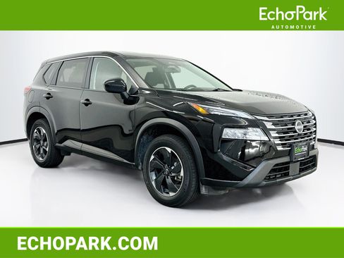 Used 2025 Nissan Rogue SV AWD/4WD image 1