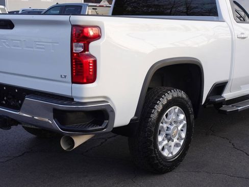 Used 2023 Chevrolet Silverado 2500 LT w/ Convenience Package image 11
