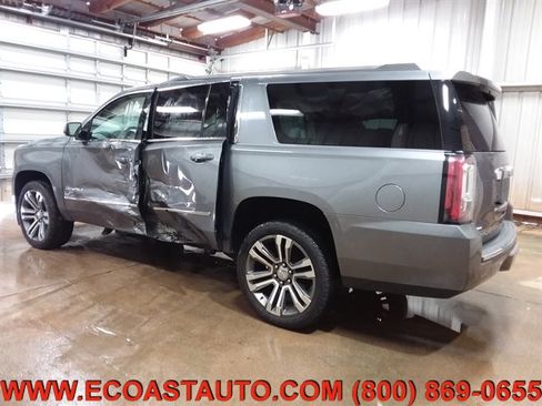 Used 2019 GMC Yukon XL Denali w/ Denali Ultimate Package image 2