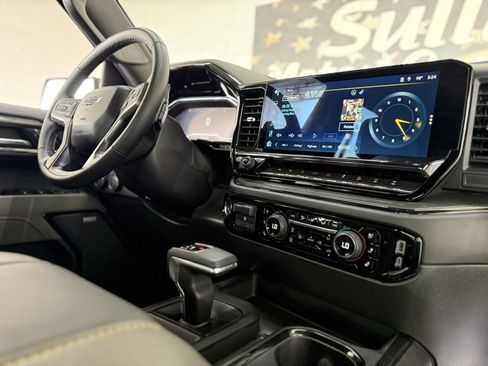 Used 2024 Chevrolet Silverado 1500 ZR2 w/ Technology Package image 59