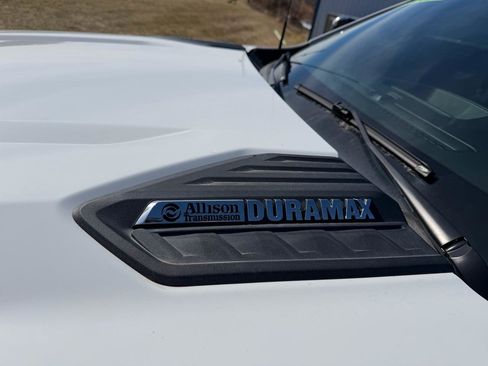 Used 2020 Chevrolet Silverado 2500 LTZ w/ LTZ Plus Package image 11