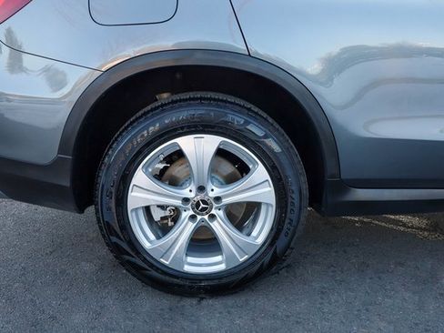 Used 2018 Mercedes-Benz GLC 300 4MATIC image 26