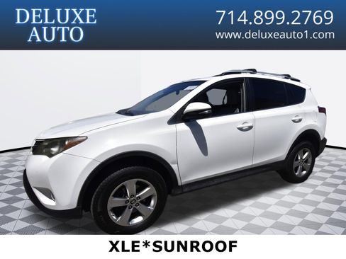 Used 2015 Toyota RAV4 XLE FWD image 1