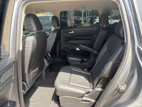Used 2020 Volkswagen Atlas SE w/ Towing Package AWD/4WD image 6