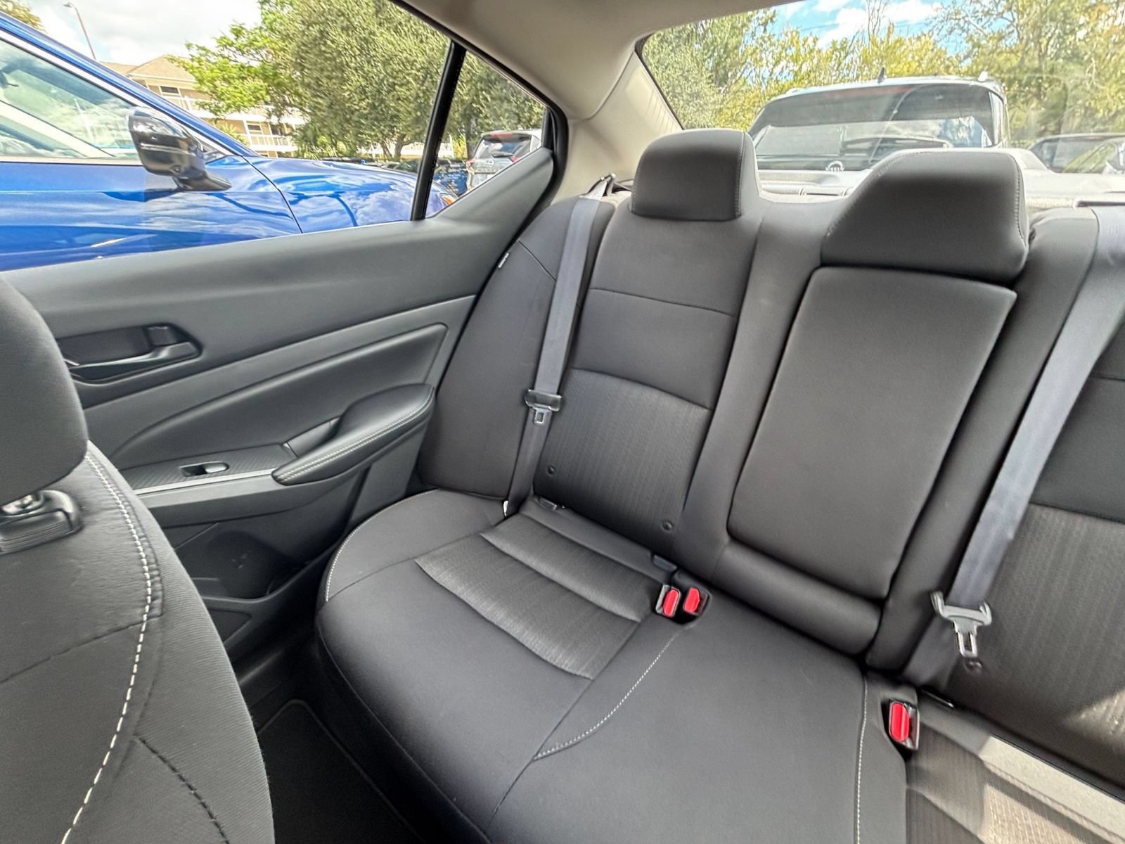 Used 2025 Nissan Altima 2.5 SV FWD image 38