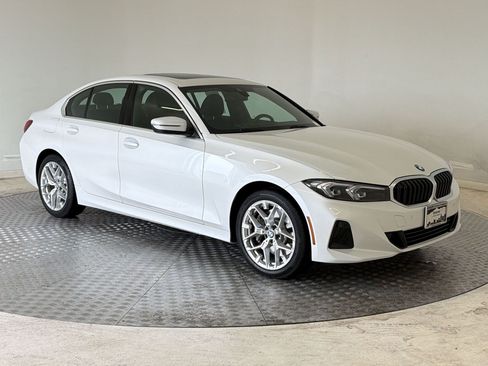 Used 2025 BMW 330i xDrive Sedan w/ Convenience Package AWD/4WD image 7