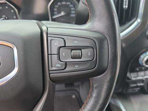 Used 2021 GMC Sierra 1500 AT4 w/ AT4 Premium Package AWD/4WD image 18