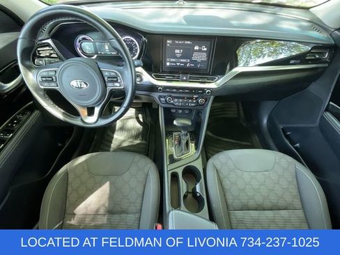 Used 2020 Kia Niro LXS FWD image 19