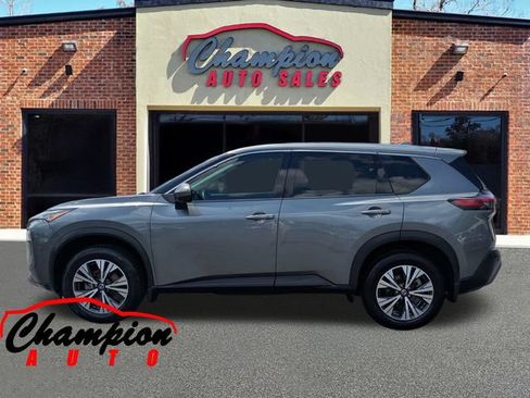 Used 2021 Nissan Rogue SV FWD image 8