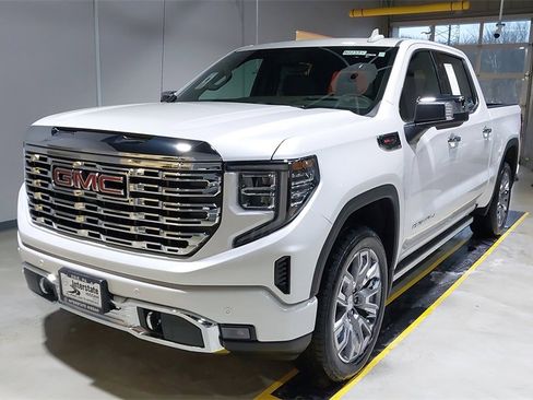 Used 2025 GMC Sierra 1500 Denali w/ Denali Reserve Package image 18