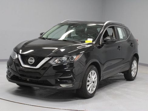 Certified 2022 Nissan Rogue Sport SV AWD/4WD image 6