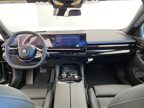 New 2026 BMW 530i xDrive w/ Premium Package image 16