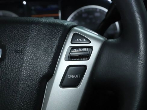 Used 2019 Nissan Titan SL w/ Midnight Edition image 24