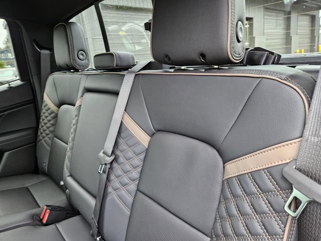 New 2026 GMC Canyon Denali AWD/4WD image 15