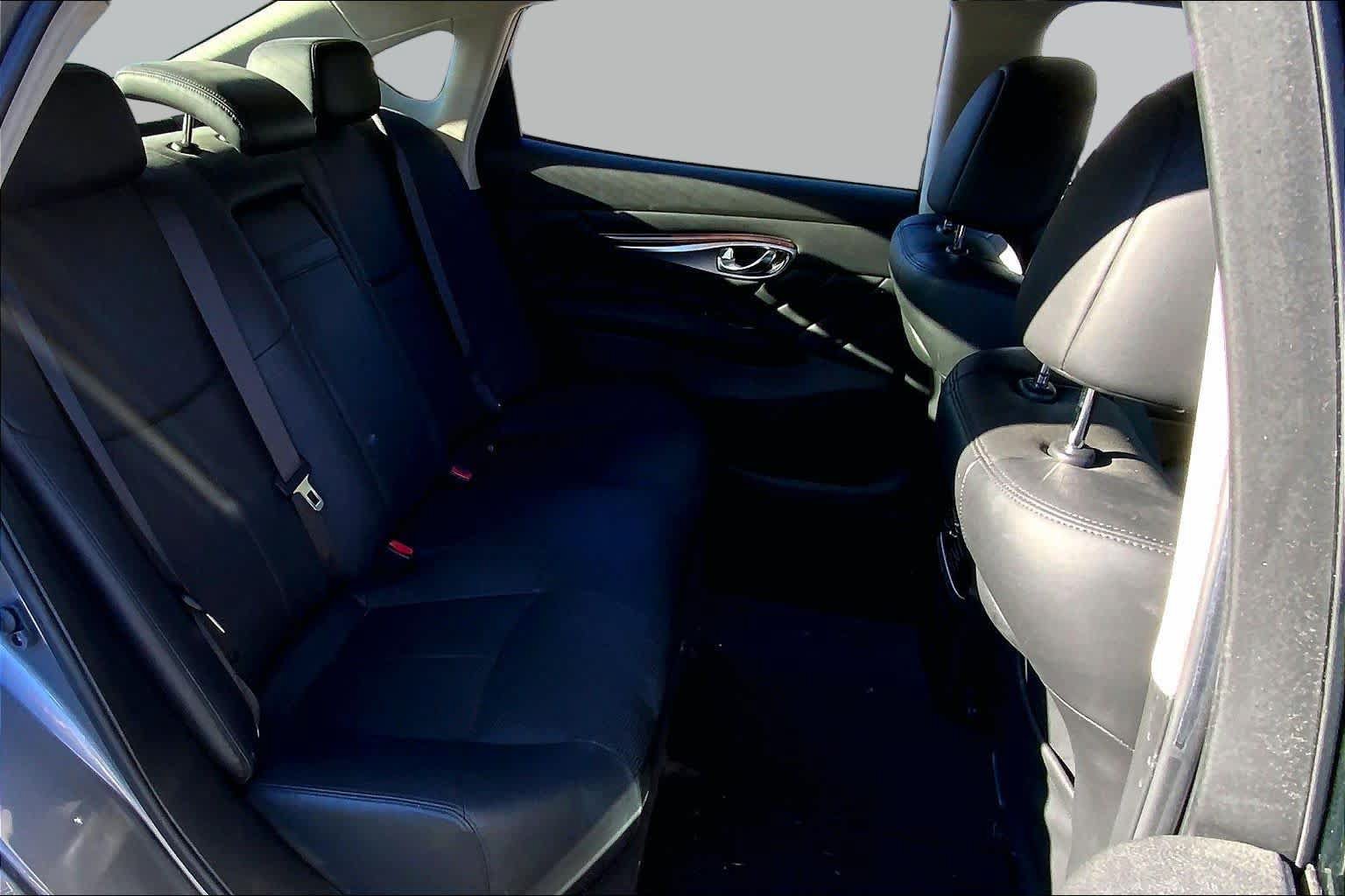 Used 2019 INFINITI Q70 L 3.7 AWD/4WD image 20
