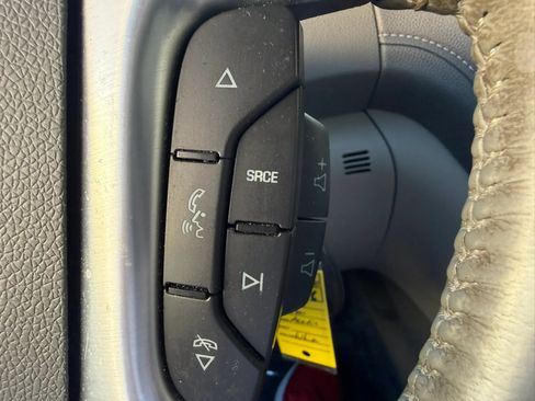 Used 2015 GMC Acadia SLT w/ Open Road Package FWD image 14