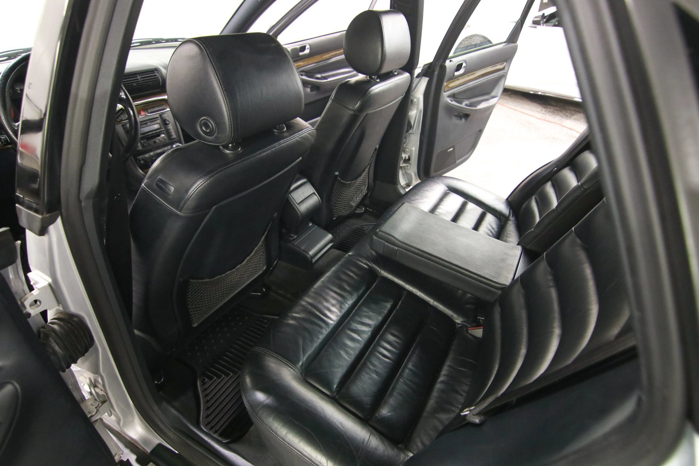 Used 2000 Audi S4 Sedan AWD/4WD image 26