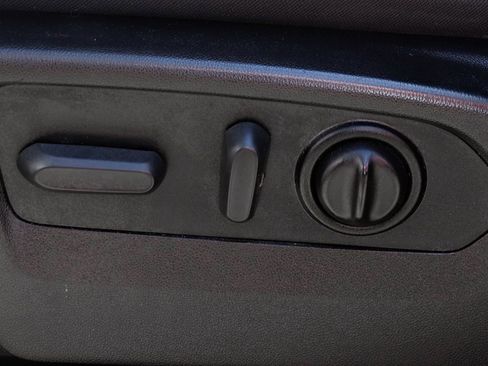 Used 2021 Chevrolet Silverado 1500 RST w/ Z71 Off-Road Package image 18