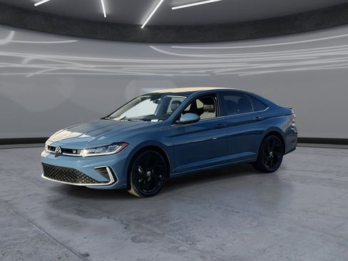 New 2026 Volkswagen Jetta SE FWD image 3