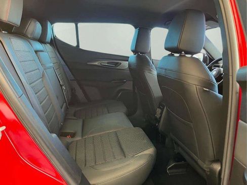 Used 2023 Dodge Hornet GT w/ GT Blacktop Package image 18