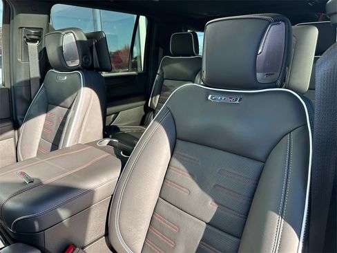 Used 2025 GMC Yukon XL AT4 Ultimate image 26