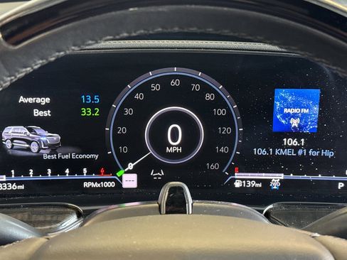 Certified 2024 Cadillac Escalade Premium Luxury image 37