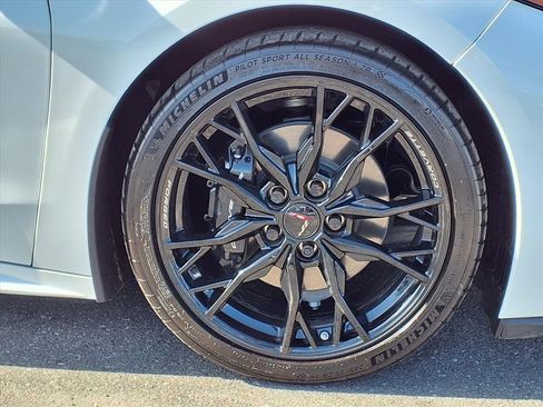 Used 2025 Chevrolet Corvette Stingray image 9
