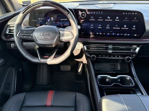 New 2026 Chevrolet Traverse RS image 2