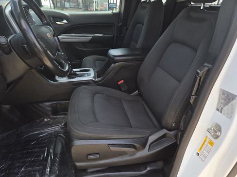 Used 2022 Chevrolet Colorado LT w/ Fleet Safety Package RWD image 18