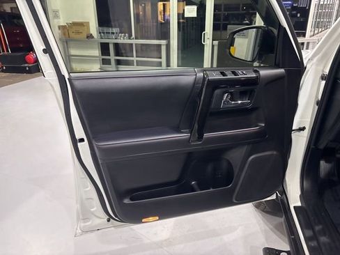 Used 2023 Toyota 4Runner TRD Off-Road Premium image 12