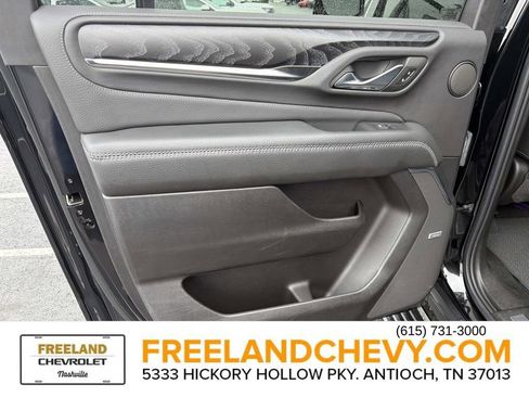 Used 2023 GMC Yukon XL Denali AWD/4WD image 15