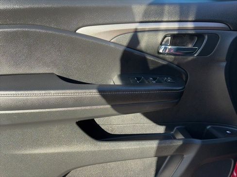 Used 2023 Honda Ridgeline Sport image 17