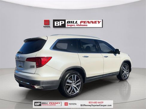 Used 2016 Honda Pilot Touring image 5